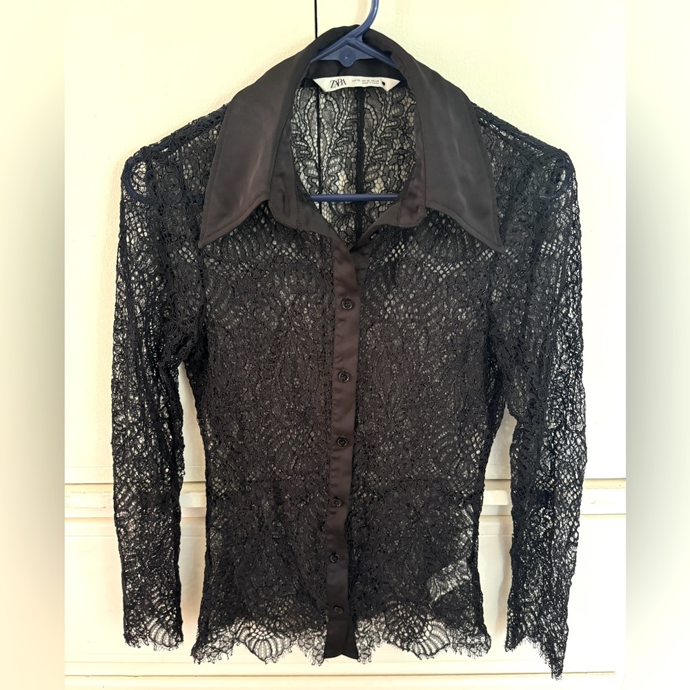 Zara black lace blouse, long sleeve, Women’s size XS
